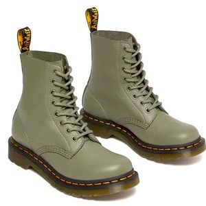 Dr. Martens Women's 1460 Pascal Boots